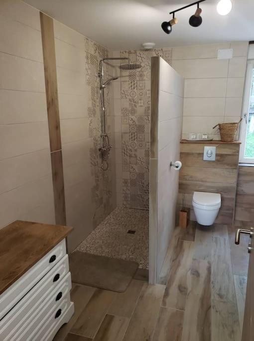 Le Bord De Sarre Meuble 3 Etoiles Apartment Саргемин Екстериор снимка